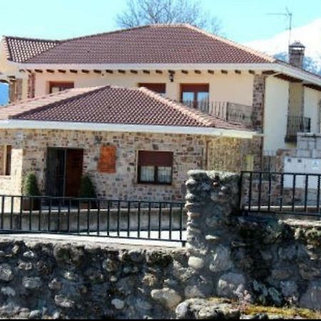 Alojamientos La Abuela Rascafría Esterno foto